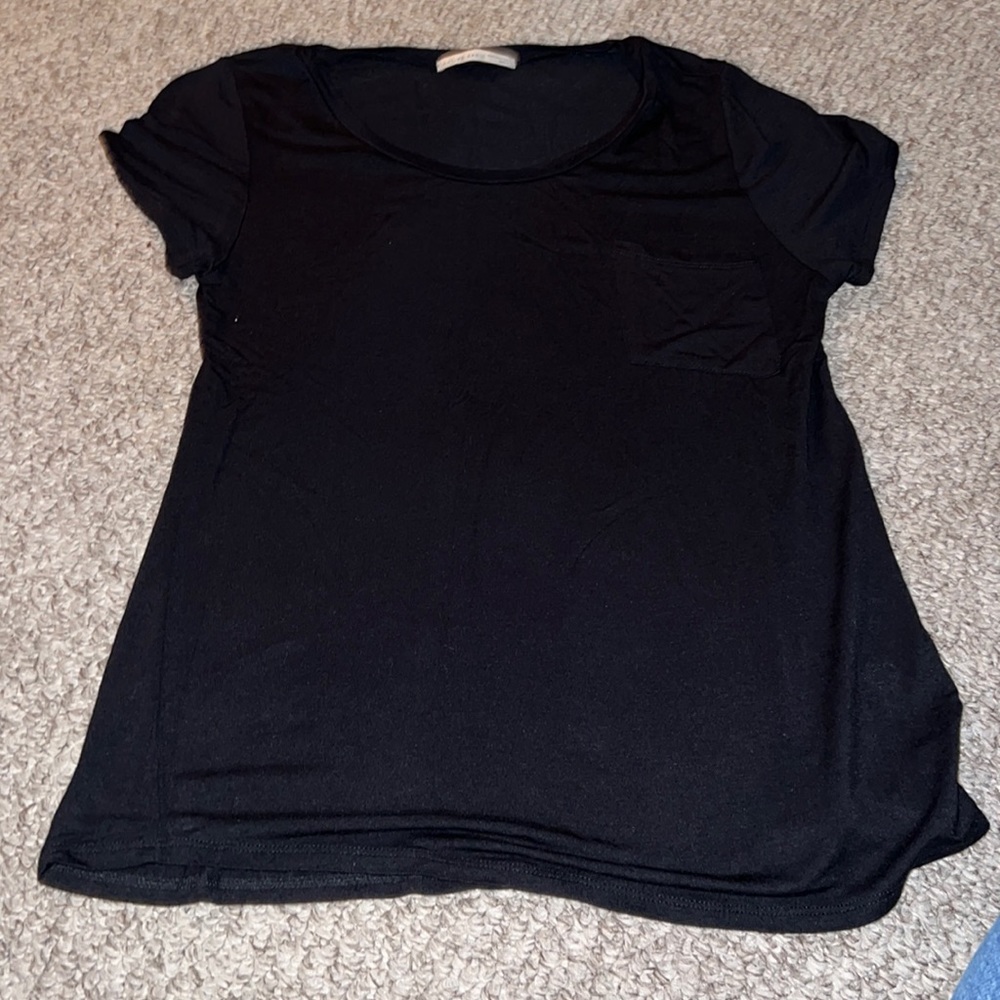 Black shirt